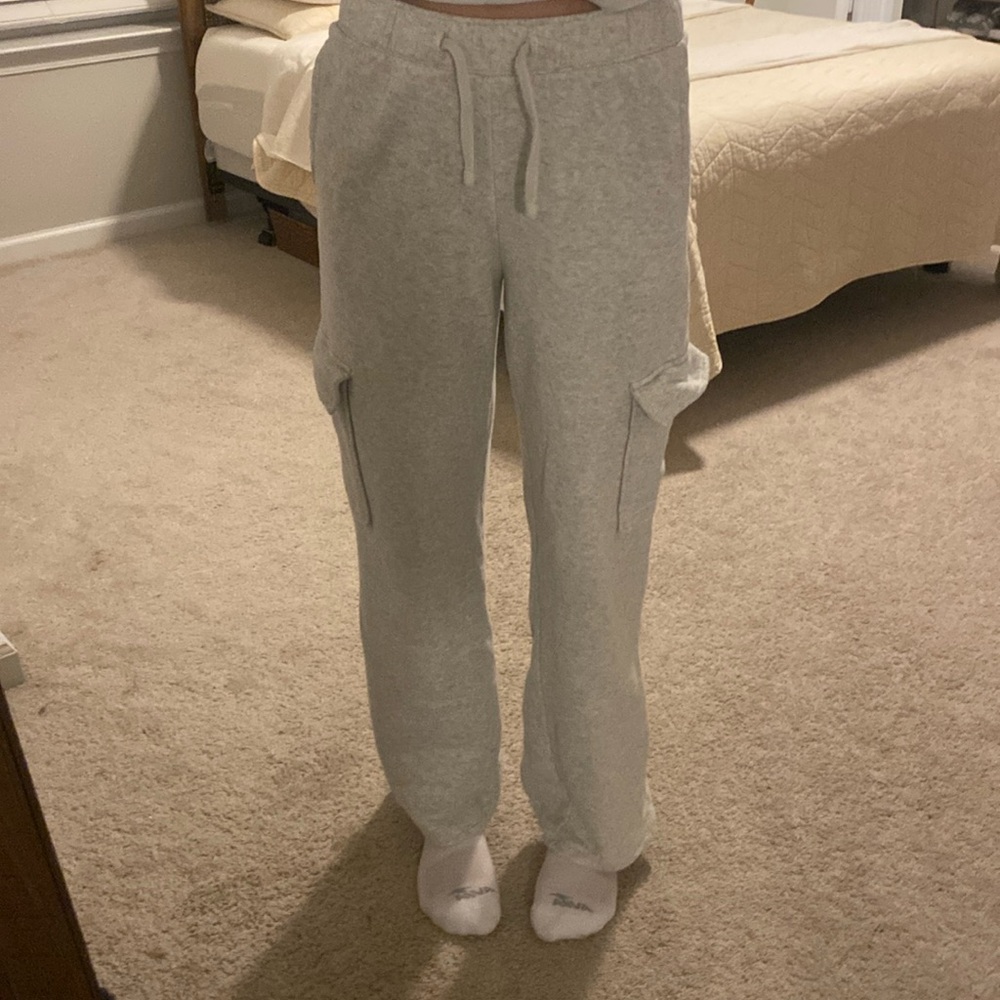 Gilly hicks cargo sweatpants